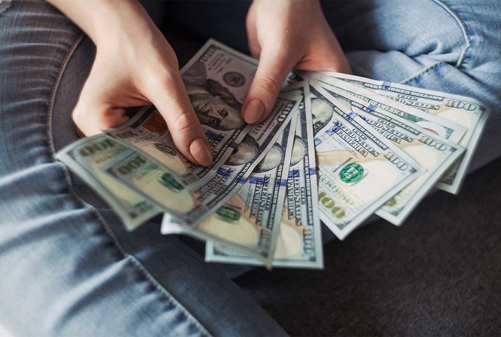 چقدر پول داشته باشیم راضی هستیم؟