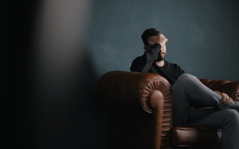 ده راهکار دکتر احمد حلت برای کنار آمدن با سوگ